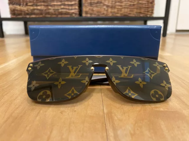 LOUIS VUITTON MEN LV Waimea Sunglasses Brown Monogram Logo Shades
