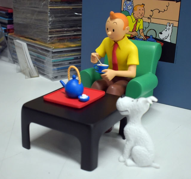 Figurine Tintin Prenant Le Thé - Tintinimaginatio - Résine - Collection Numérotée - NEUF