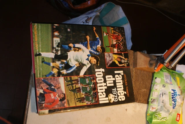 THIBERT Jacques - L'année du football, 1977 - Livre Rare Book