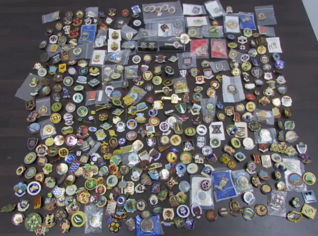 Joblot of Vintage Bowls Club Badges/Collectibles At Least 1950s-2000s Over 2.5kg