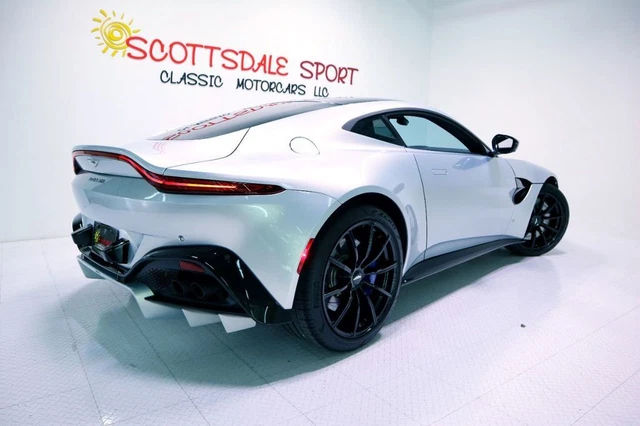 2019 Aston Martin ASTON MARTIN VANTAGE * ONLY 7K MILES...Beautiful Custom Spec!! 7