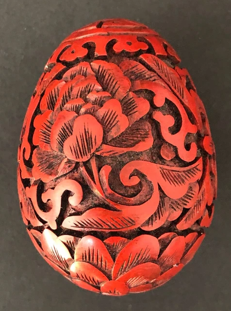 Oeuf en laque de cinabre Chine Sculpté  pièce XIXe ou XXe