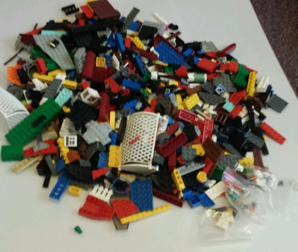 500+ Clean Lego Pieces Bulk Plus three Minifigures good clean legos Lot #18