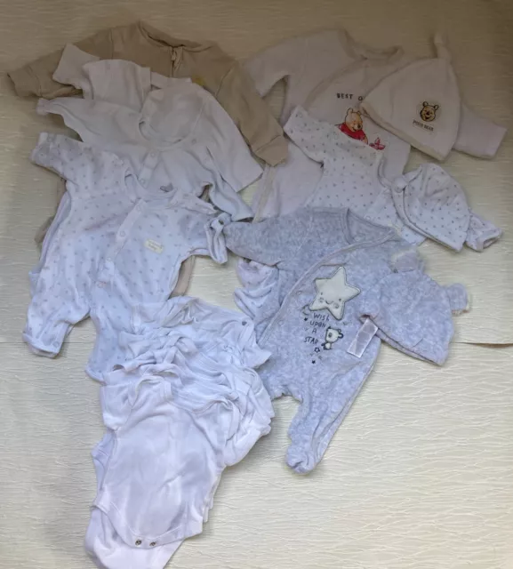 Bundle of Unisex Baby Sleepsuits, Bodysuits & Hats Size PREMATURE,TINY & NEWBORN