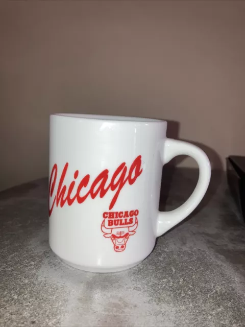 Vintage NBA Chicago Bulls Collectible Mug White Red Excellent Condition Nice!!!!