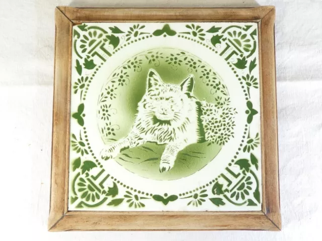 Ancien dessous de plat en faience CHAT VERT DIGOIN / SARREGUEMINES / GIEN