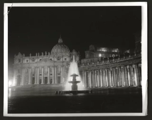 Vatican City Fountain At Night-Rome Italy-1955 Press Photo-Long Exposure Photo