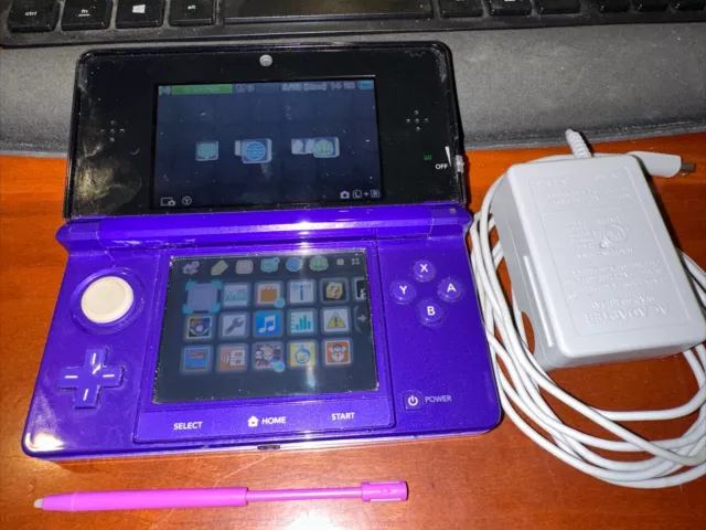 Nintendo 3DS Handheld Console - Purple