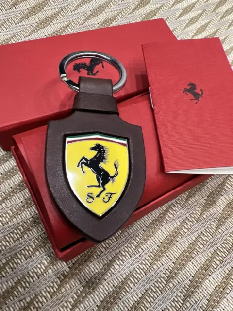 Official Licensed Product Ferrari Key Ring Lether Metal Shield Hologram Nib