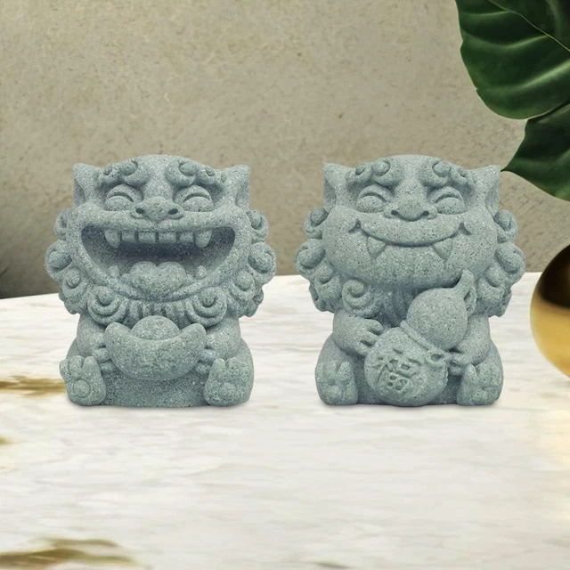 2Pcs Mini Lion Statue Figurine Stone Sculpture for Tabletop Garden