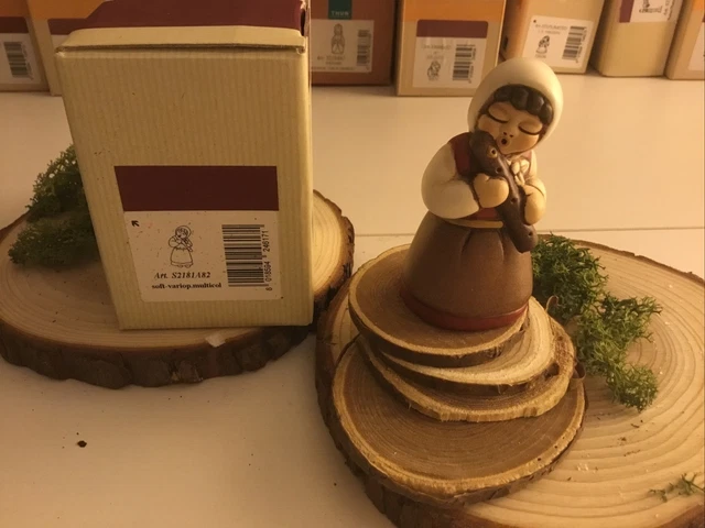 Thun Presepe Classico : Donna Con Flauto  Fuori Produzione
