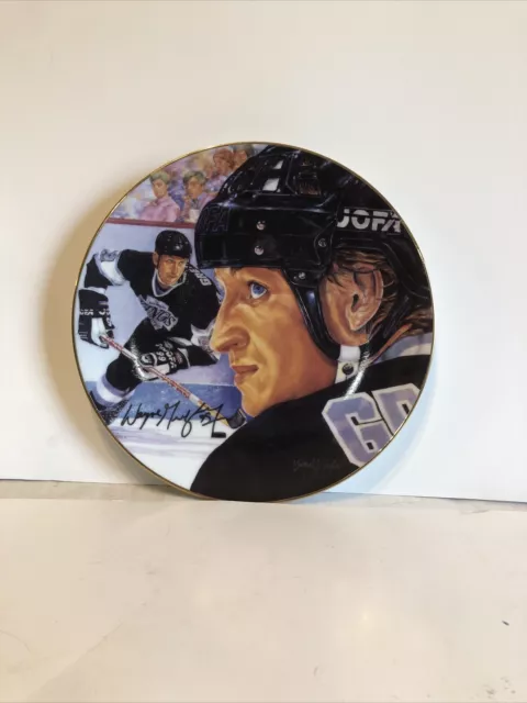 Wayne Gretzky "The Great One" Limited Ed Plate No 6002/10,000 Hockey Collector