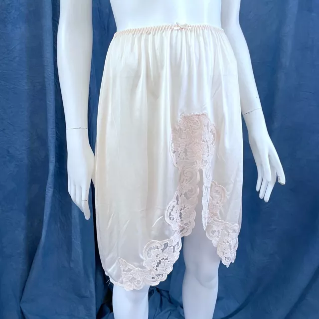 Vintage Half Slip Nude Beige Petticoat Size 14 Lace Trim Nylon Lingerie Triumph 2