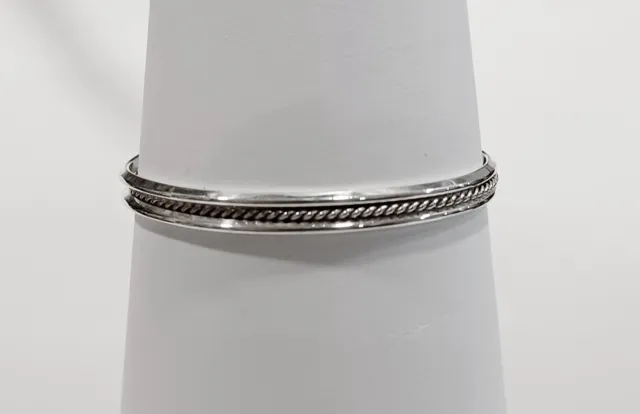Vintage 925 Solid Sterling silver Bangle Cuff Bracelet, Nicely Detailed Design