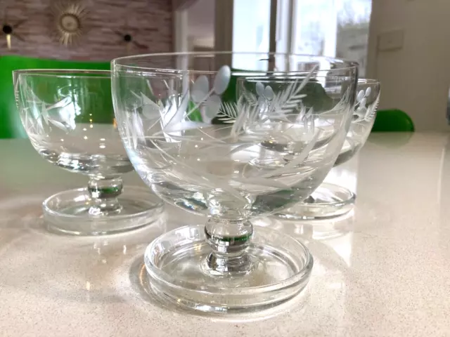 Etched Crystal Dessert Bowls Vintage Dishes x 3. Perfect condition. Retro.