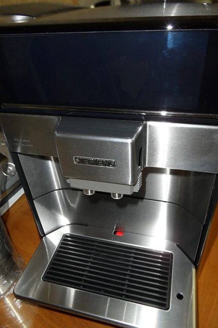 Siemens Eq.6 Plus Extraklasse Te657f03de Edelstahl Kaffeevollautomat SIEMENS TE657F03DE EQ.6 plus extraKlasse Kaffeevollautomat - Edelstahl