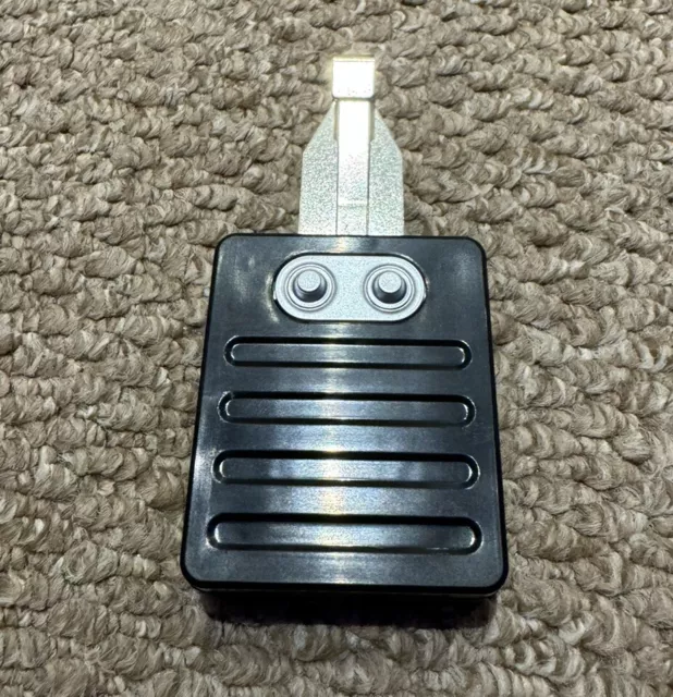 Disney Parks Star Wars Galaxy's Edge Lightsaber Belt Clip Hilt Holster D Ring ⭐️