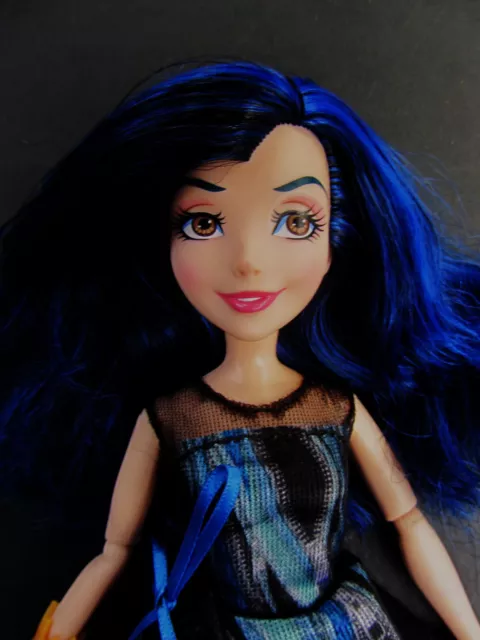 Disney Descendants EVIE from EVIE & CARLOS 2-PACK - Hasbro