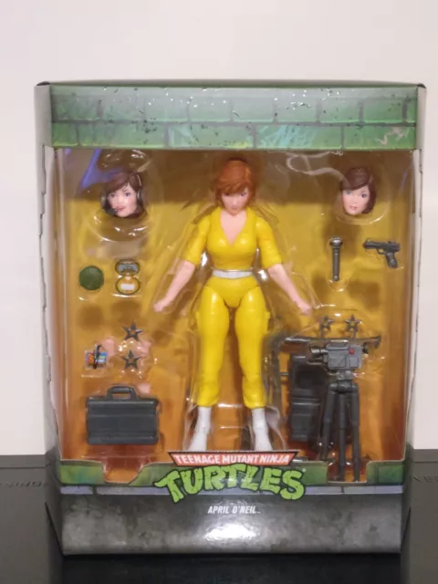 Super 7 TMNT Teenage Mutant Ninja Turtles APRIL O'NEIL Figure