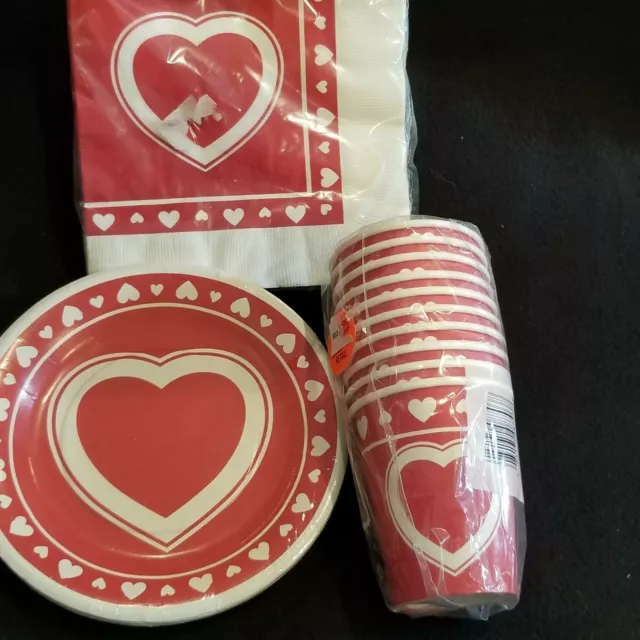 Valentines Hearts Party Paper Plates Cups Napkin Celebrations Gibson Vintage New