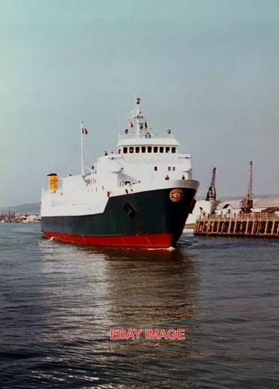 Photo  A French Ro - Ro Ferry The Mv Capitaine Le Goff Departs Newhaven Harbour