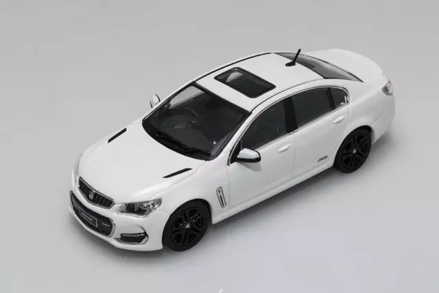 1/43 Holden Vf Commodore Ssv Redline In Heron White Biante Model Cars Limited Ed