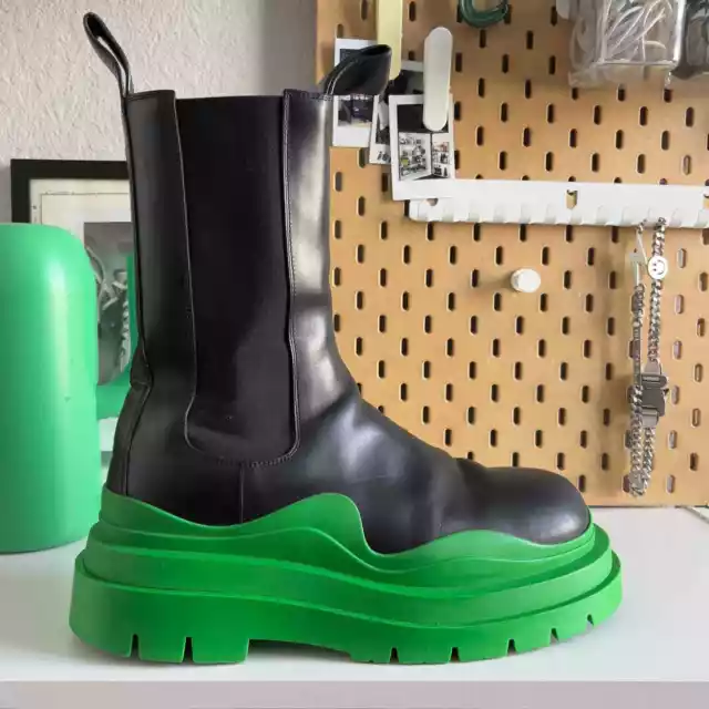 Size 9 - Bottega Veneta Tire Chelsea Boot Black Green OG