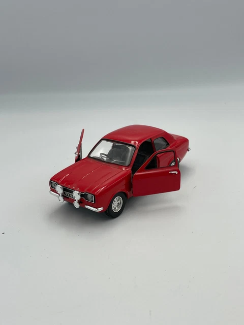 Saico 1/32 – Mercedes CLK DTM 2002 F.Fassler, Modèle TY3573 En Diecast