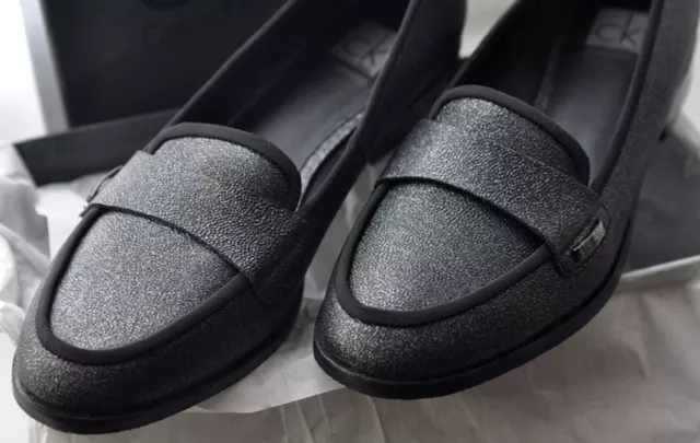 CHAUSSURE MOCASSIN FEMME T 40 marque Calvin Klein juste essay