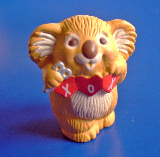 Hallmark MERRY MINIATURES Valentines Vintage KOALA BEAR XOX Hearts 1988 NEW