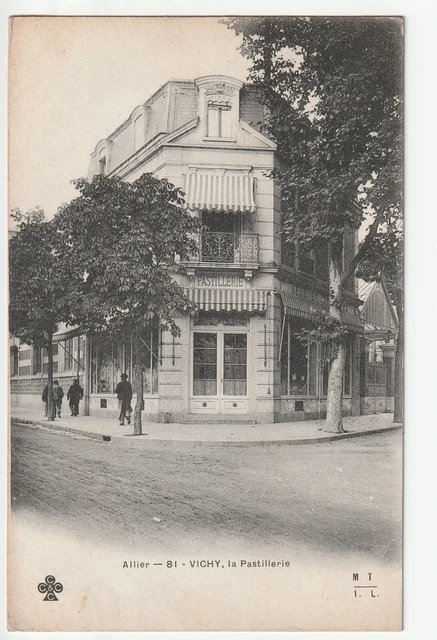 VICHY - Allier - CPA 03 - Pastillery