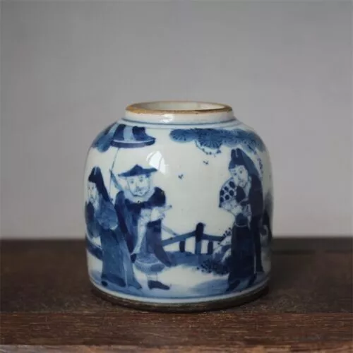 Chinese ancient blue and white hand-painted porcelain water Jar