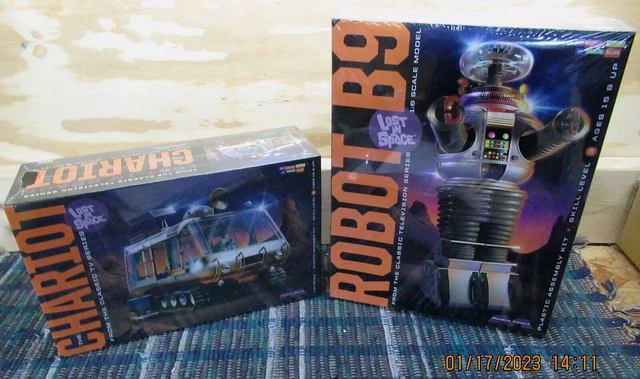 Moebius Lost In Space B9 Robot And Chariot Models Both Case Fresh Factory Sealed Moebius Lost In Space B9 Robot And Chariot Models Both Case Fresh Factory Sealed