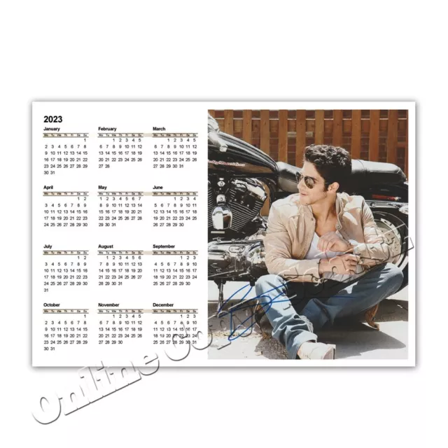 Tyler Posey aus Teen Wolf mit Autogramm  +++  Taschenkalender 2024