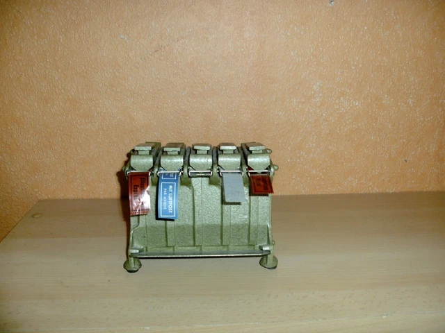 1 Deutsche Post Maschine  4,1 Kilo schwer