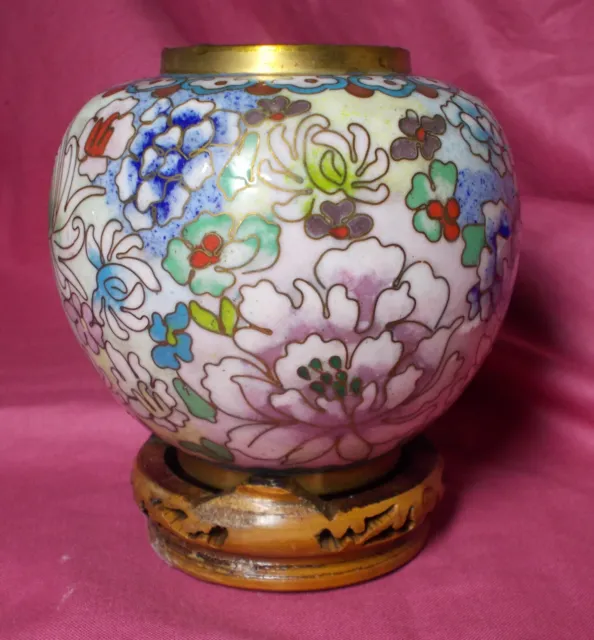 Kleine orientalische Vase mit Holzständer von St. Michael Vintage 4846 802