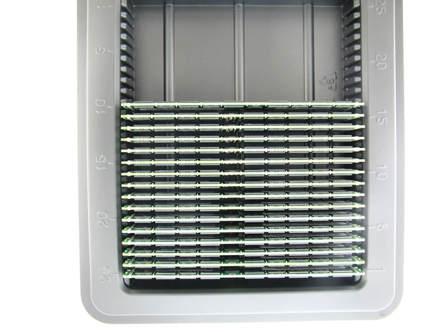 256GB RAM A-Tech DDR4-2666 RDIMM, 4x64GB, ECC Registrata, Per Server Supermicro