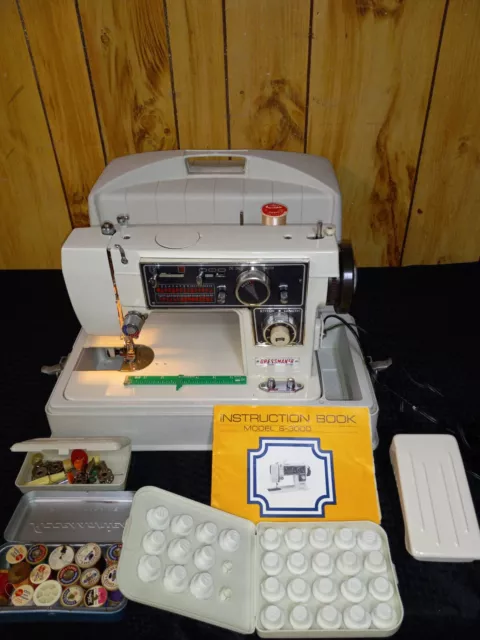 Vintage Dressmaker 7000 Super Zigzag Embroidery Sewing Machine