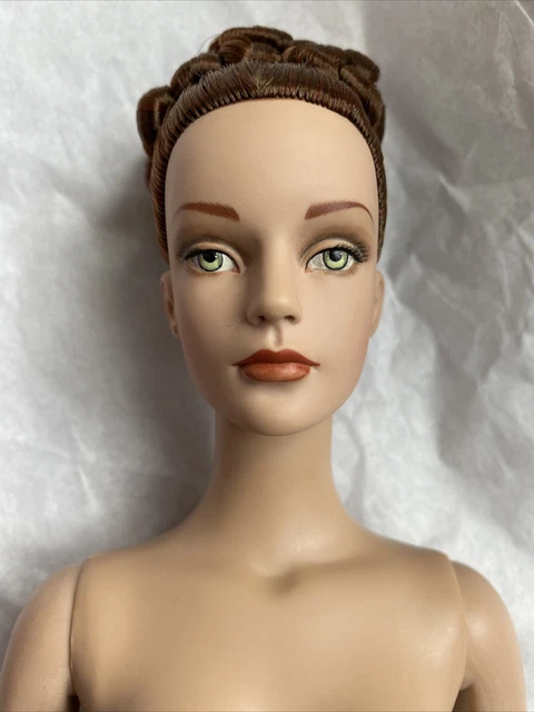 TONNER TYLER WENTWORTH NUDE SYDNEY CHASE LOVE IS BLUE 16” Fashion 