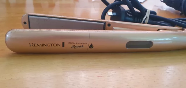 Remington Keratin & Argan Oil Nourish Straightener - S7505AU