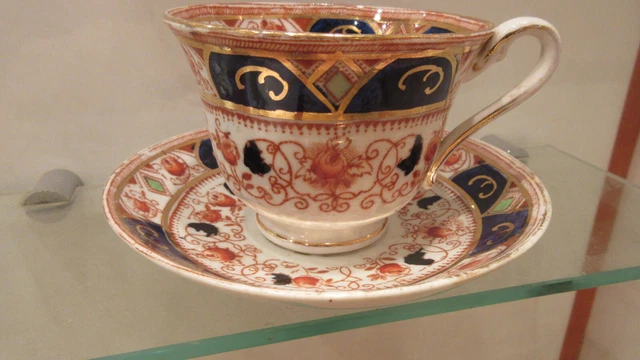 Royal Stafford China - Tasse et sous tasse à thé ancienne en porcelaine anglaise