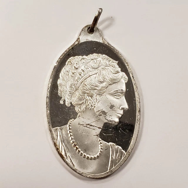 Lady Fortuna Pendant Pamp Suisse Silver Pendant 1/2 OZ Silver