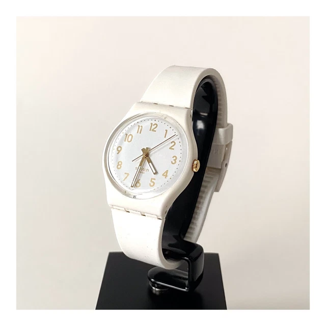 SWATCH ORIGINALS WHITE Bishop GW164 Montre Quartz Blanche
