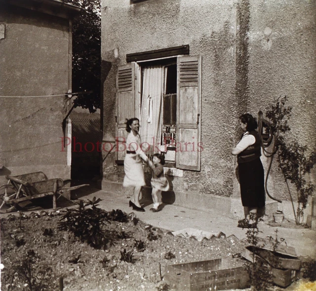 Famille Jardin c1950 Photo Plaque de verre Stereo Vintage V15L34n16