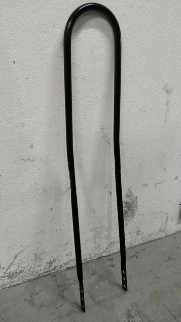 what is a sissy bar on a bike