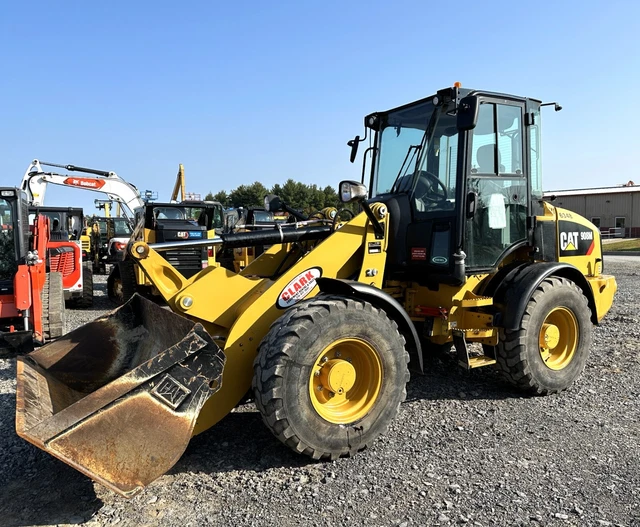 2019 Caterpillar CAT 908M Compact Wheel Loader, Aux. Hyd Coupler - AC & Heat