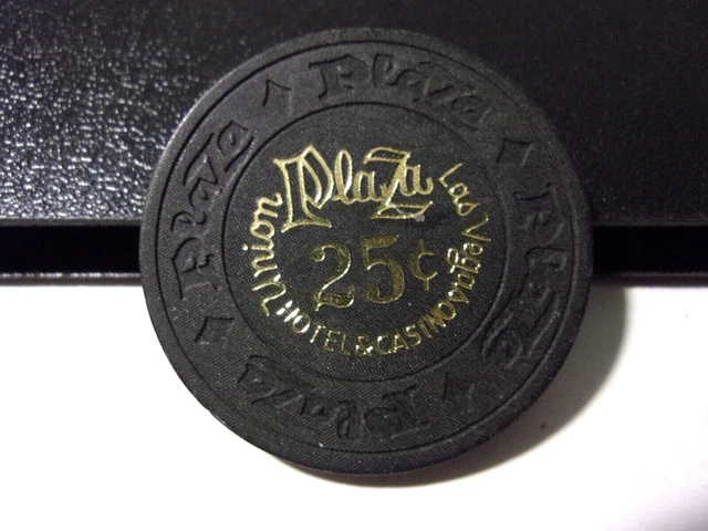 UNION PLAZA CASINO 25¢ hotel casino gaming poker chip - Las Vegas, NV