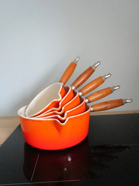 Sauteuse Signature en fonte émaillée avec manche en bois | Le Creuset FR | Le Creuset