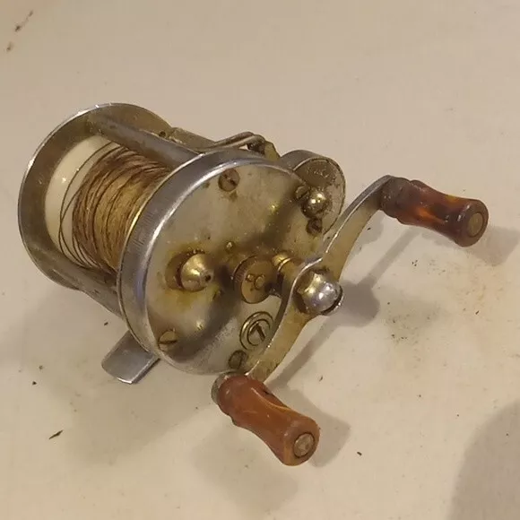 Vintage Pflueger Skilkast No. 1953 Baitcasting Fishing Reel Level Wind Usa