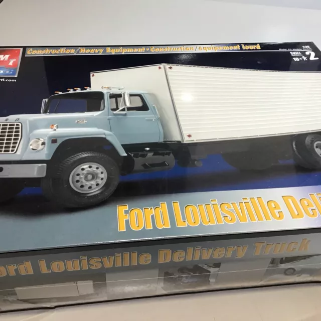 RARE 2003 AMT ERTL Ford Louisville Delivery Truck 1/25 Scale Model New Open Box